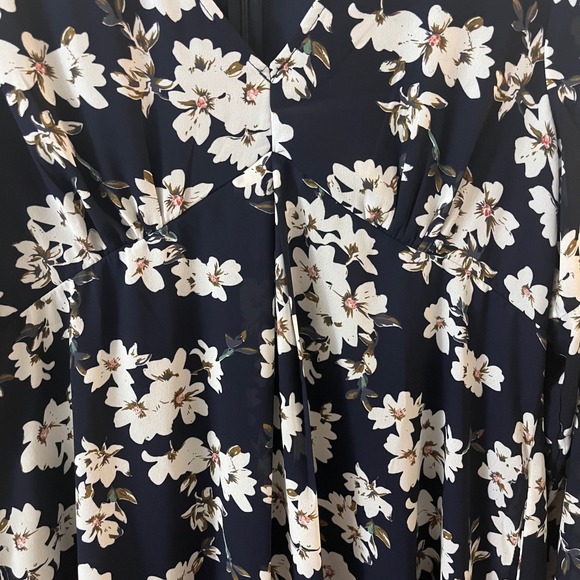 Entro Floral Print Mini Dress V Neck Long Sleeve Casual Party‎ Navy White L NWT - Picture 4 of 16